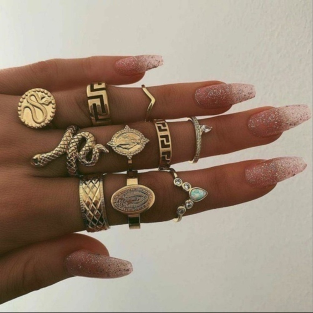3/$30 💛 Bohemian Ring Set